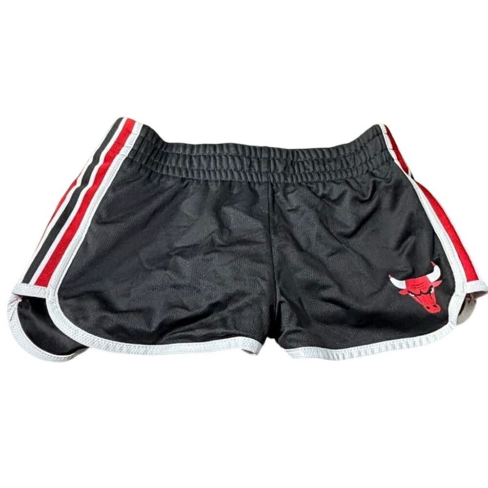 NBA Women's Chicago Bulls Shorts Size 6